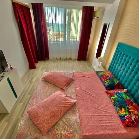 Blue Sky Summerland Apartment Mamaia Ngoại thất bức ảnh