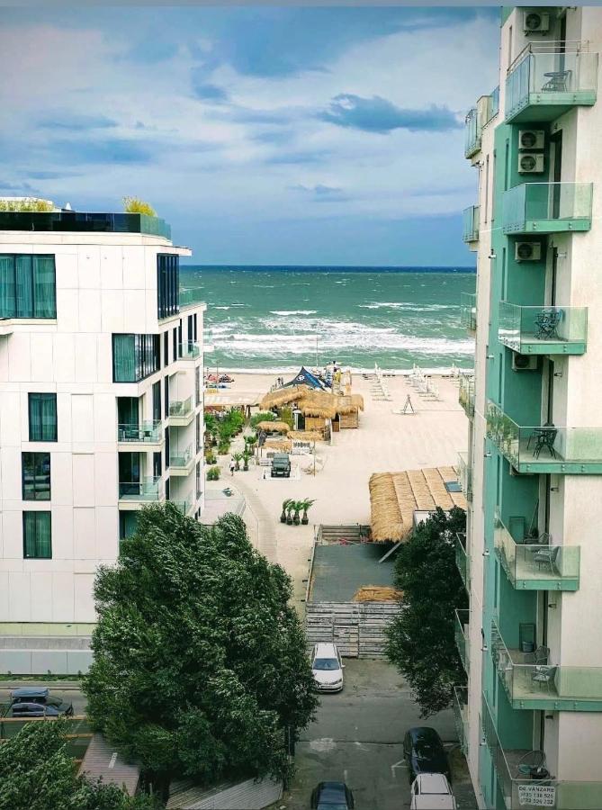 Blue Sky Summerland Apartment Mamaia Ngoại thất bức ảnh